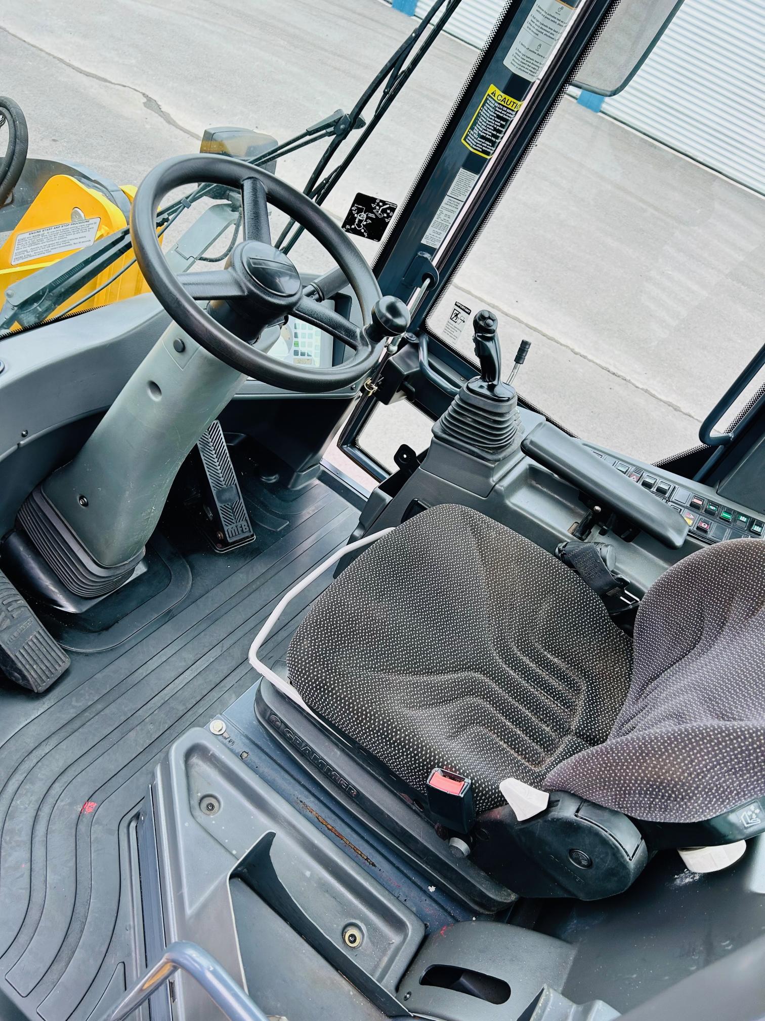 2014 DEERE 244J - Image 10